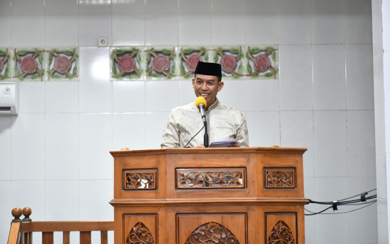 Awali Safari Ramadan di Sinjai Timur, Wabup Ajak Masyarakat Saling Menjaga