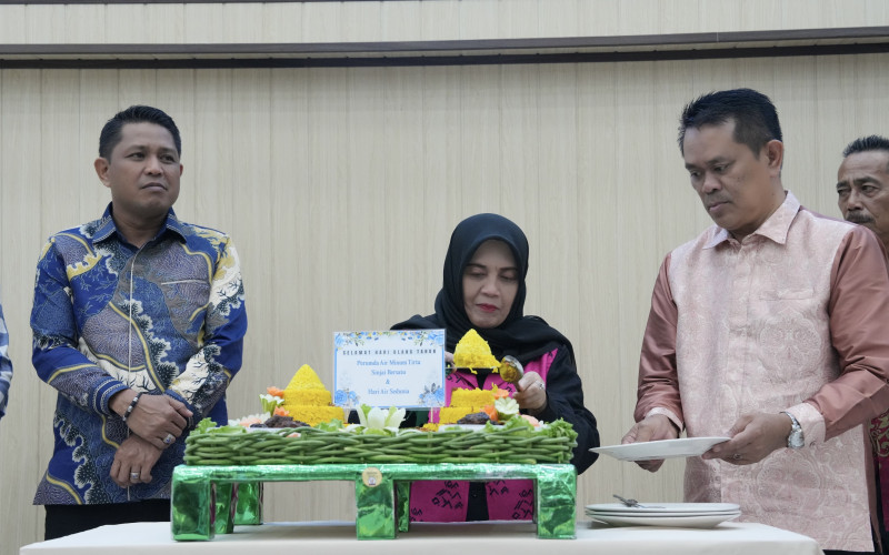 Bupati Ratnawati Hadir di HUT ke-48 Perumda Air Minum Tirta Sinjai Bersatu