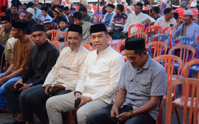 Pererat Silaturahmi, Wabup Sinjai Hadiri Buka Puasa Bersama Fafaliang Grup di Masjid Agung Nujumul Ittihad