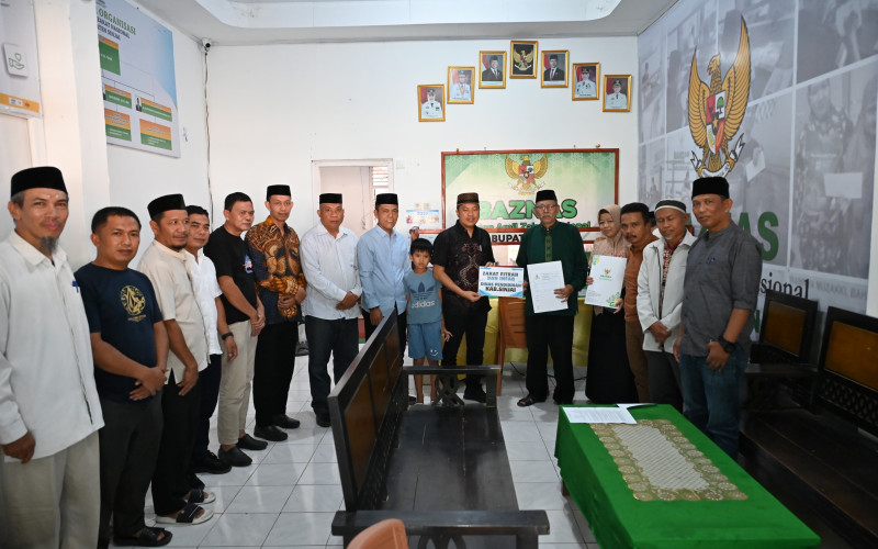 Wujud Kepedulian Sosial, Disdik Sinjai Salurkan Zakat dan Infak Rp84,7 Juta ke Baznas