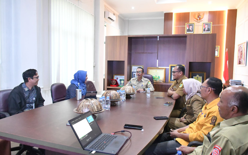 Pimpin Rapat Forum Komunikasi BPJS, Sekda Jamin Layanan Kesehatan Sinjai Tetap Maksimal