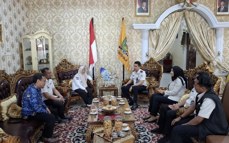 Bupati Sinjai Terima Audiensi Kepala Kantor Imigrasi Bone, Bahas Penguatan Pelayanan Keimigrasian