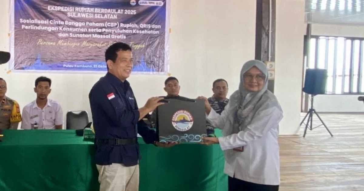 Wakili Bupati, Kadinkes Sinjai Buka Ekspedisi Rupiah Berdaulat di Pulau Harapan