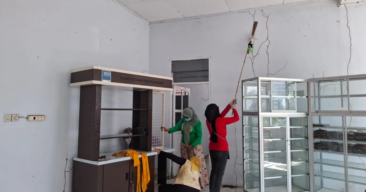 Siapkan Pusat Promosi Produk Lokal, Dekranasda Sinjai Revitalisasi Sekretariat Jadi Galeri UMKM