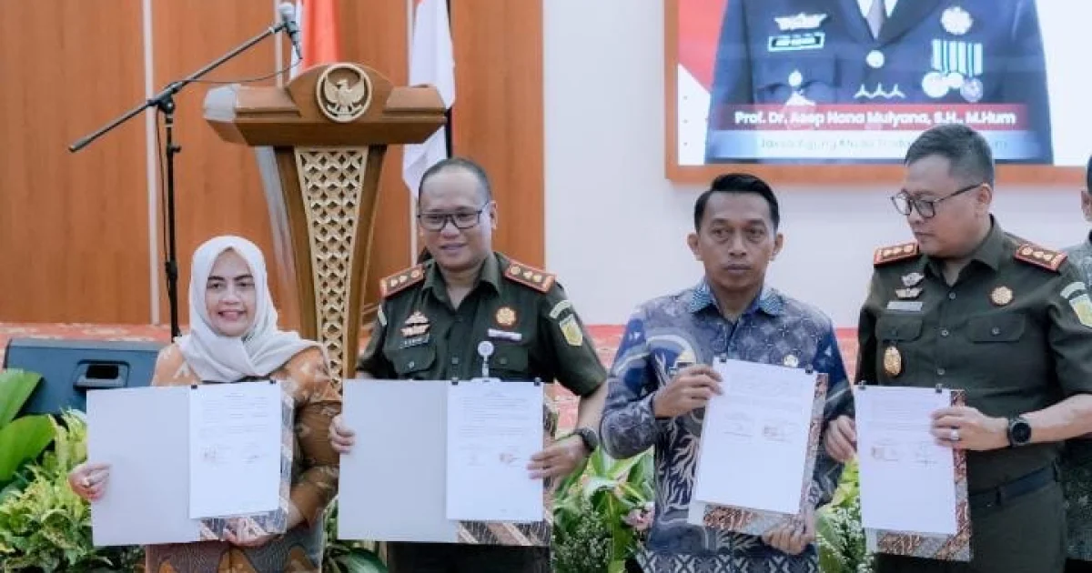 Bupati dan Kajari Sinjai Hadiri Penandatanganan MoU Penerapan Pidana Kerja Sosial KHUP Baru di Sulsel