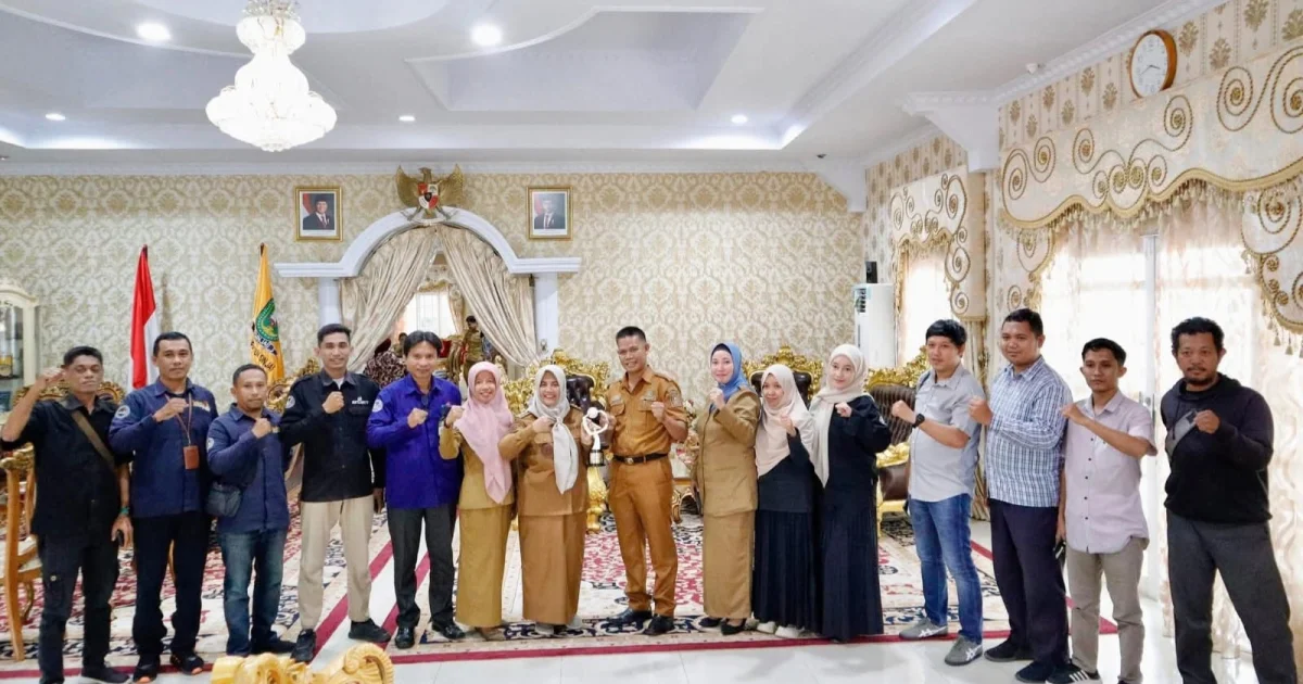 Bupati Sinjai Raih KPID Awards 2025, LPPL Radio Suara Bersatu dan Sinjai TV Lakukan Audiensi