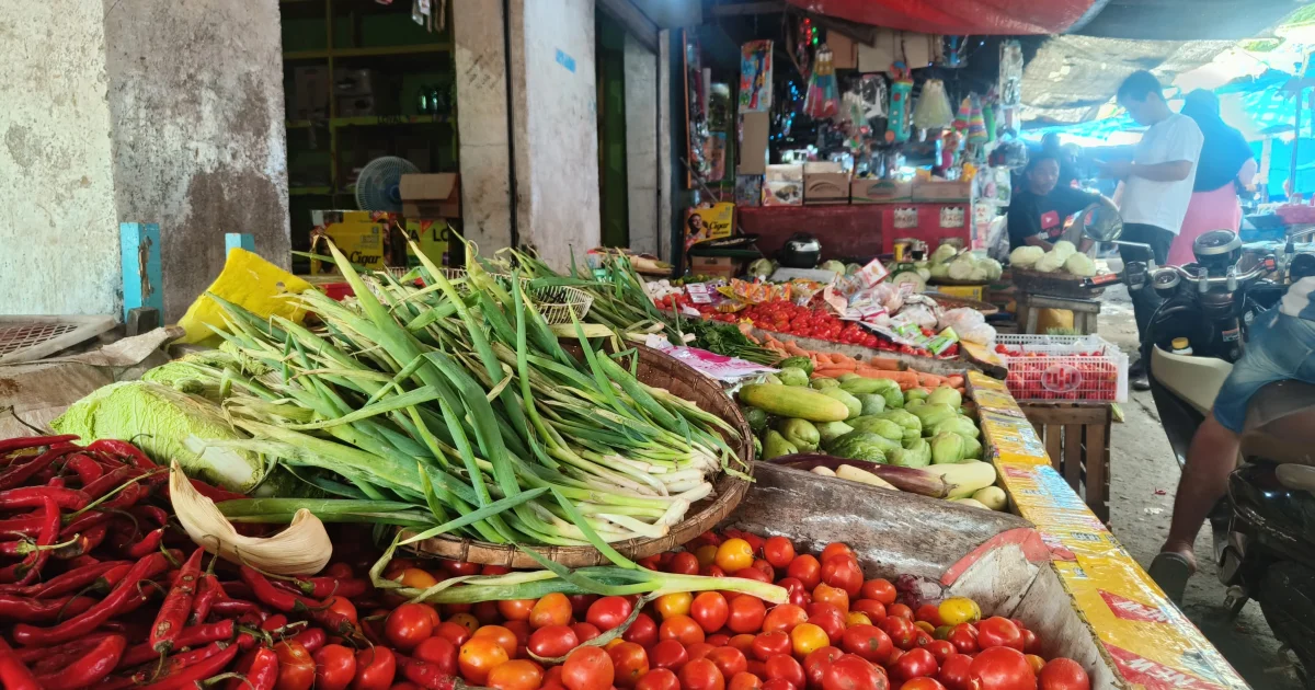 Harga Bahan Pokok di Pasar Sentral Sinjai Awal 2026 Relatif Stabil