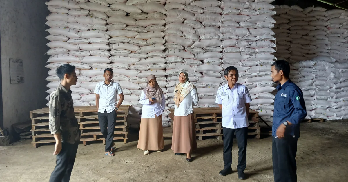 Pastikan Pupuk Tak Langka, Dinas TPHP Sinjai Sisir Kios Hingga Gudang